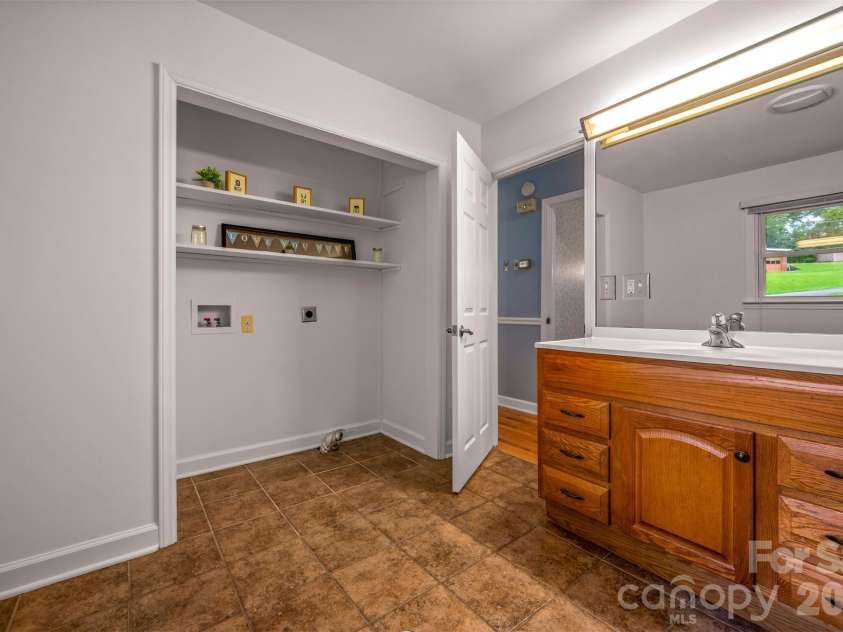 170 Hodge Street, Rutherfordton, NC 28139.  MLS# CAR4289696, YatesRealty ID 3833. 