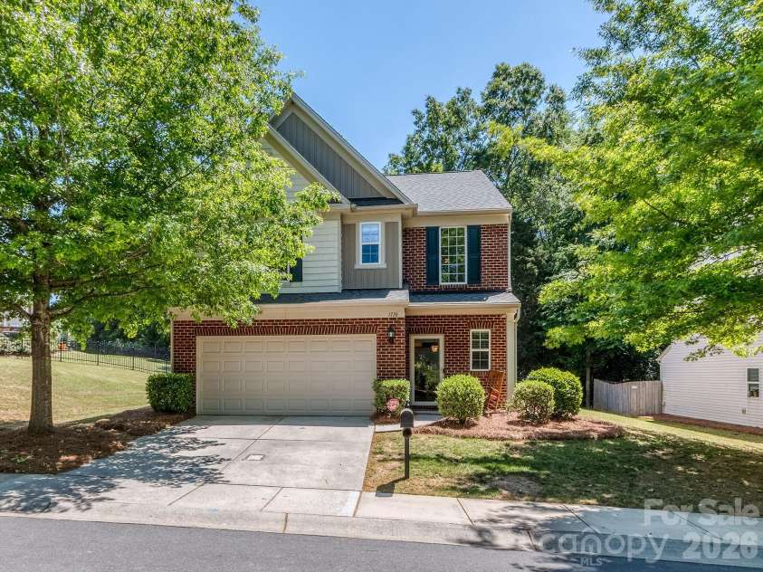 1726 Royal Gorge Avenue, Charlotte, NC 28210.  MLS# CAR4373628, YatesRealty ID 38330. 