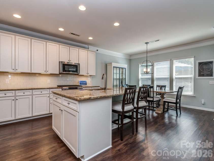 1726 Royal Gorge Avenue, Charlotte, NC 28210.  MLS# CAR4373628, YatesRealty ID 38330. 