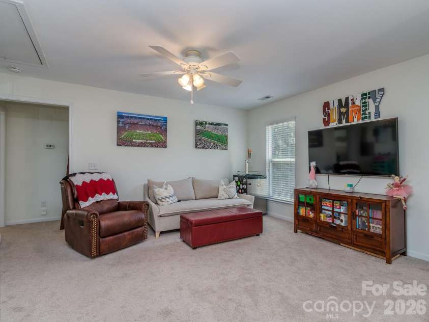1726 Royal Gorge Avenue, Charlotte, NC 28210.  MLS# CAR4373628, YatesRealty ID 38330. 