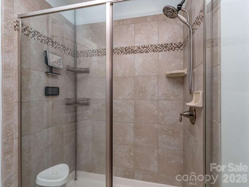1726 Royal Gorge Avenue, Charlotte, NC 28210.  MLS# CAR4373628, YatesRealty ID 38330. 