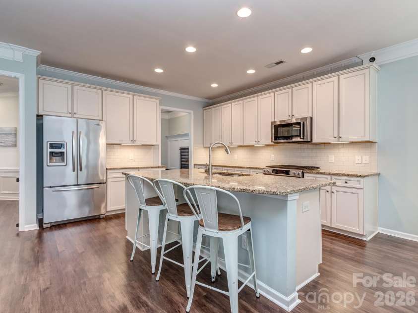 1726 Royal Gorge Avenue, Charlotte, NC 28210.  MLS# CAR4373628, YatesRealty ID 38330. Kitchen