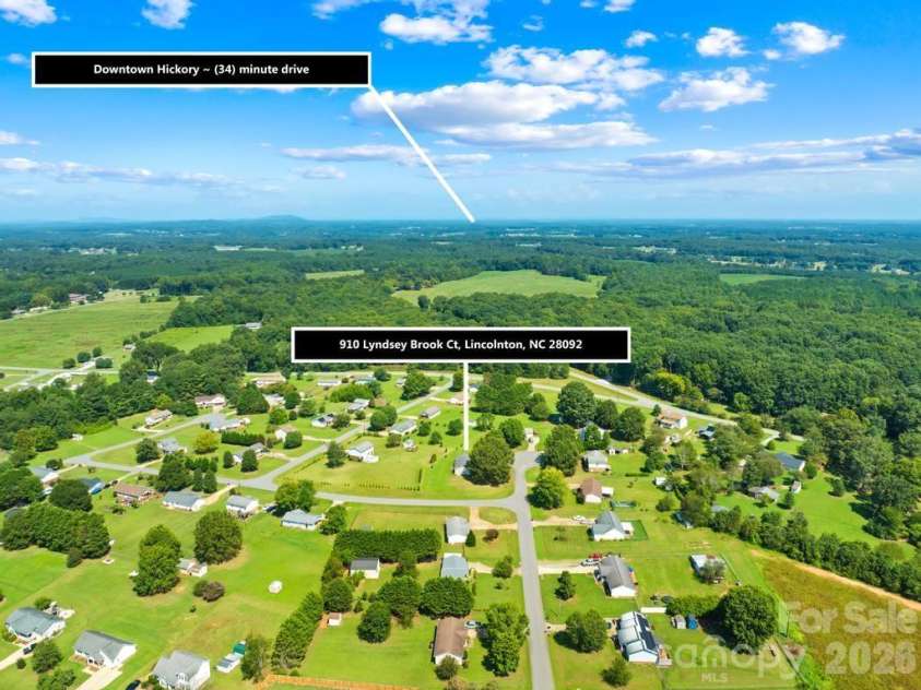 910 Lyndsey Brooke Court, Lincolnton, NC 28092.  MLS# CAR4400225, YatesRealty ID 38331. 