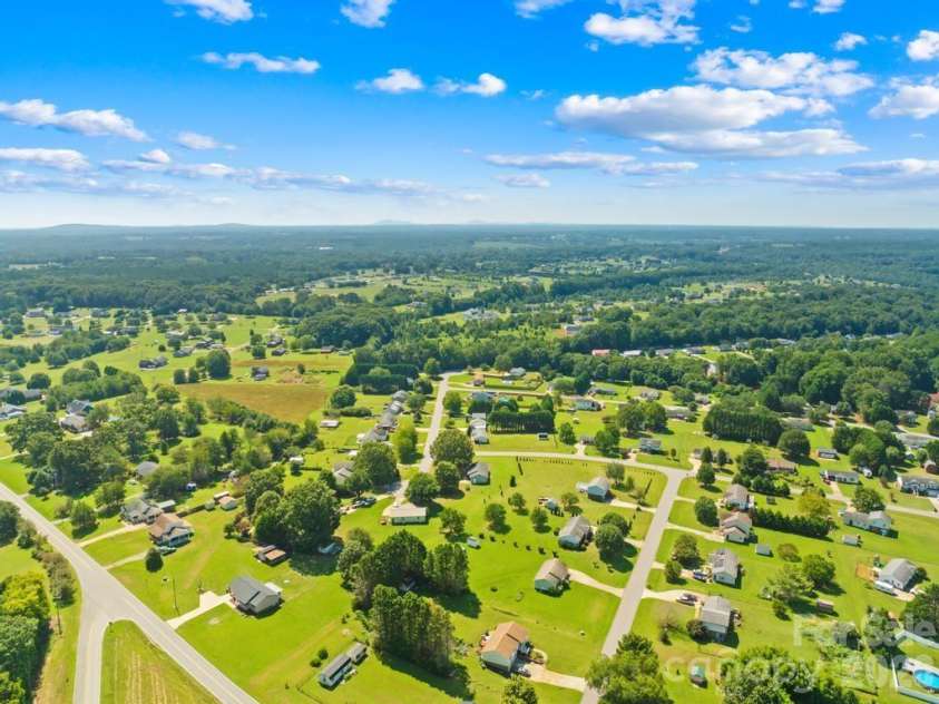 910 Lyndsey Brooke Court, Lincolnton, NC 28092.  MLS# CAR4400225, YatesRealty ID 38331. 