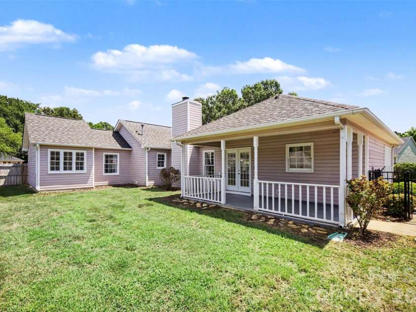 1619 Riverdale Drive, Rock Hill, SC 29732.  MLS# CAR4404592, YatesRealty ID 38332. 