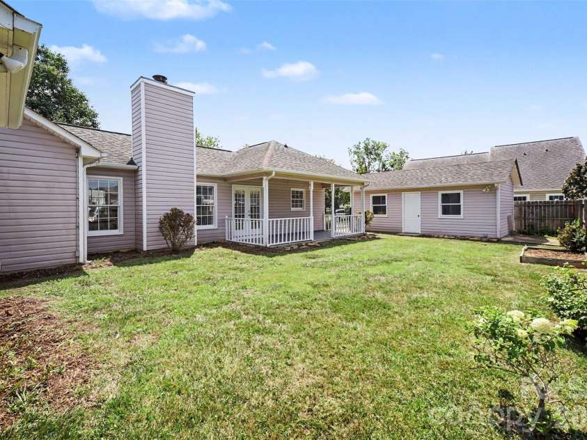 1619 Riverdale Drive, Rock Hill, SC 29732.  MLS# CAR4404592, YatesRealty ID 38332. 