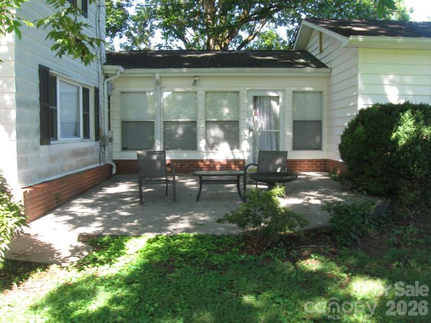 3850 hartland Road, Lenoir, NC 29845.  MLS# CAR4405459, YatesRealty ID 38333. 