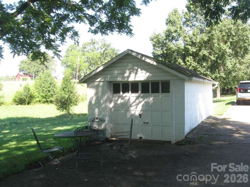 3850 hartland Road, Lenoir, NC 29845.  MLS# CAR4405459, YatesRealty ID 38333. 