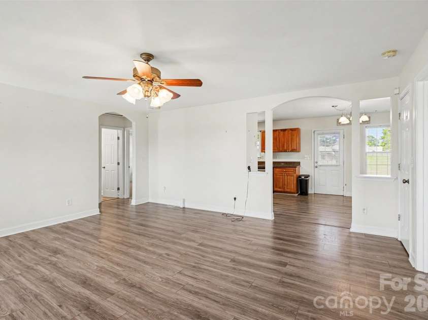 5312 Willow Run Drive, Monroe, NC 28110.  MLS# CAR4404155, YatesRealty ID 38334. 