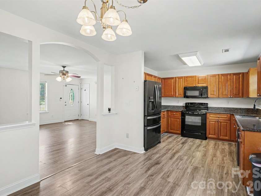 5312 Willow Run Drive, Monroe, NC 28110.  MLS# CAR4404155, YatesRealty ID 38334. 