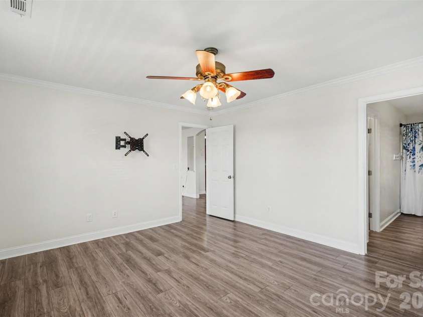 5312 Willow Run Drive, Monroe, NC 28110.  MLS# CAR4404155, YatesRealty ID 38334. 