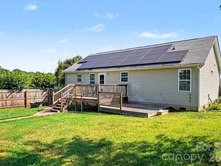 5312 Willow Run Drive, Monroe, NC 28110.  MLS# CAR4404155, YatesRealty ID 38334. 