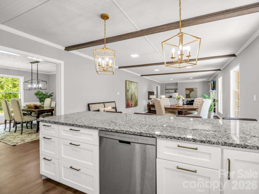 2000 Golf Course Road, Columbus, NC 28722.  MLS# CAR4400357, YatesRealty ID 38335. 
