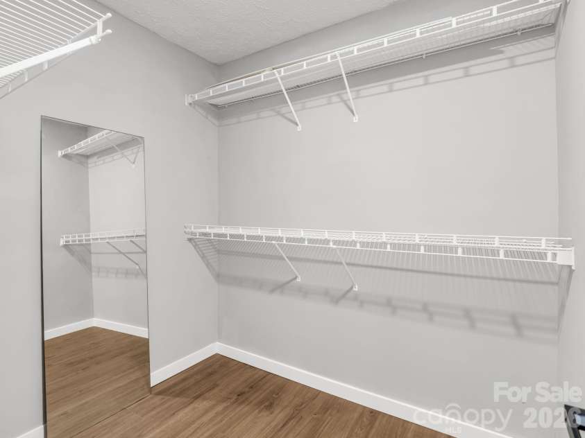 2000 Golf Course Road, Columbus, NC 28722.  MLS# CAR4400357, YatesRealty ID 38335. 