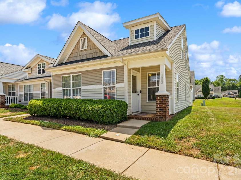 1583 Tiana Way, Rock Hill, SC 29732.  MLS# CAR4402330, YatesRealty ID 38336. 
