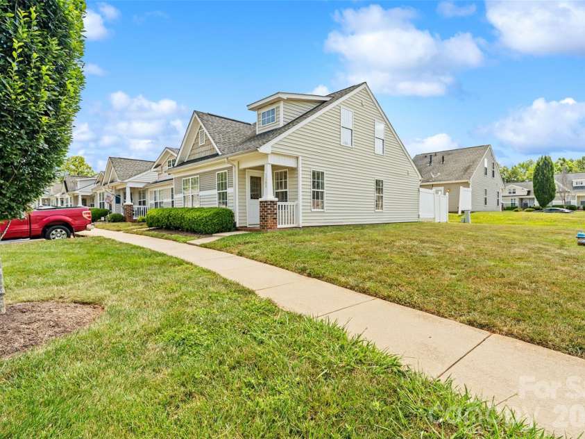 1583 Tiana Way, Rock Hill, SC 29732.  MLS# CAR4402330, YatesRealty ID 38336. 