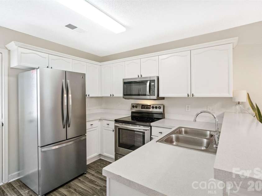1583 Tiana Way, Rock Hill, SC 29732.  MLS# CAR4402330, YatesRealty ID 38336. 