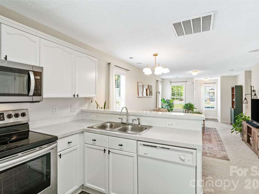 1583 Tiana Way, Rock Hill, SC 29732.  MLS# CAR4402330, YatesRealty ID 38336. 