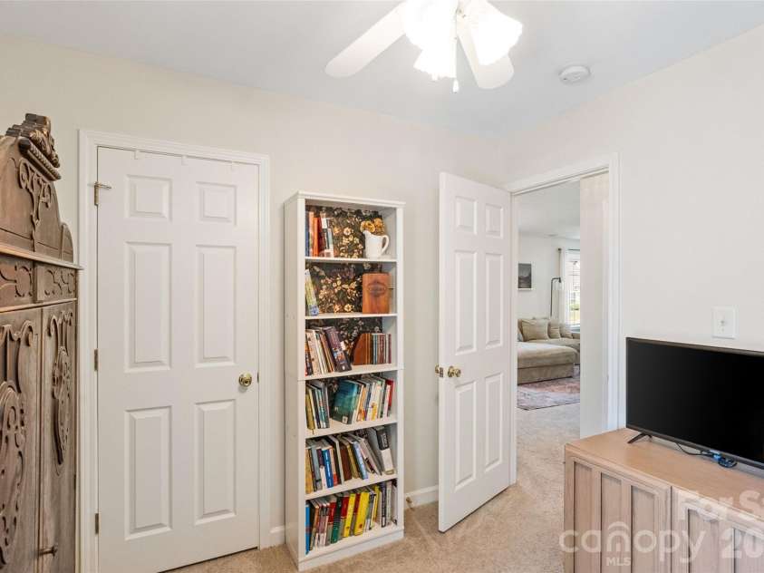 1583 Tiana Way, Rock Hill, SC 29732.  MLS# CAR4402330, YatesRealty ID 38336. 