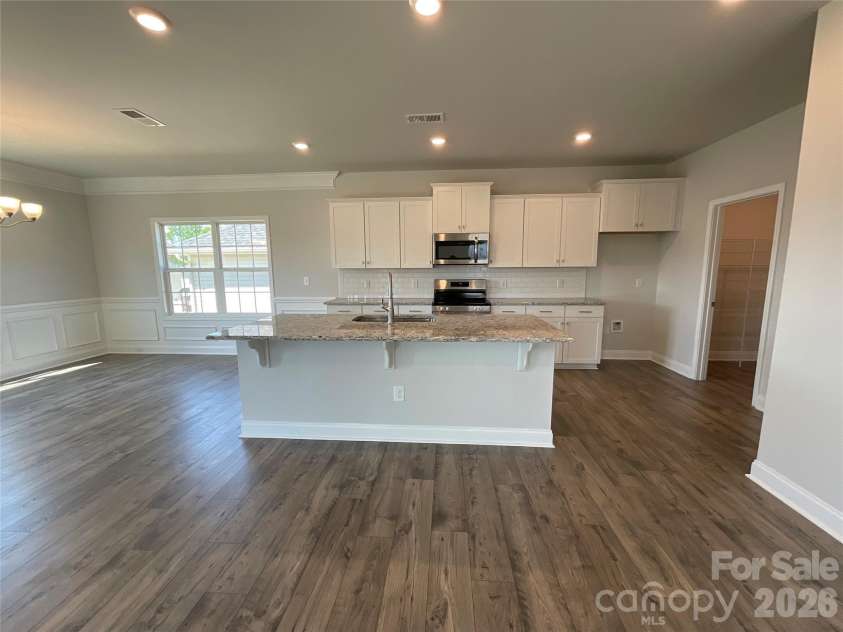 717 Inwood Hill Drive, Gastonia, NC 28056.  MLS# CAR4343377, YatesRealty ID 38337. 