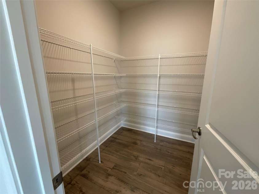 717 Inwood Hill Drive, Gastonia, NC 28056.  MLS# CAR4343377, YatesRealty ID 38337. 