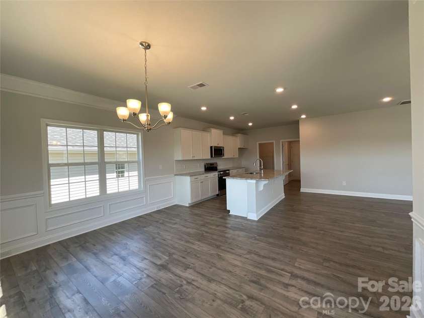717 Inwood Hill Drive, Gastonia, NC 28056.  MLS# CAR4343377, YatesRealty ID 38337. 