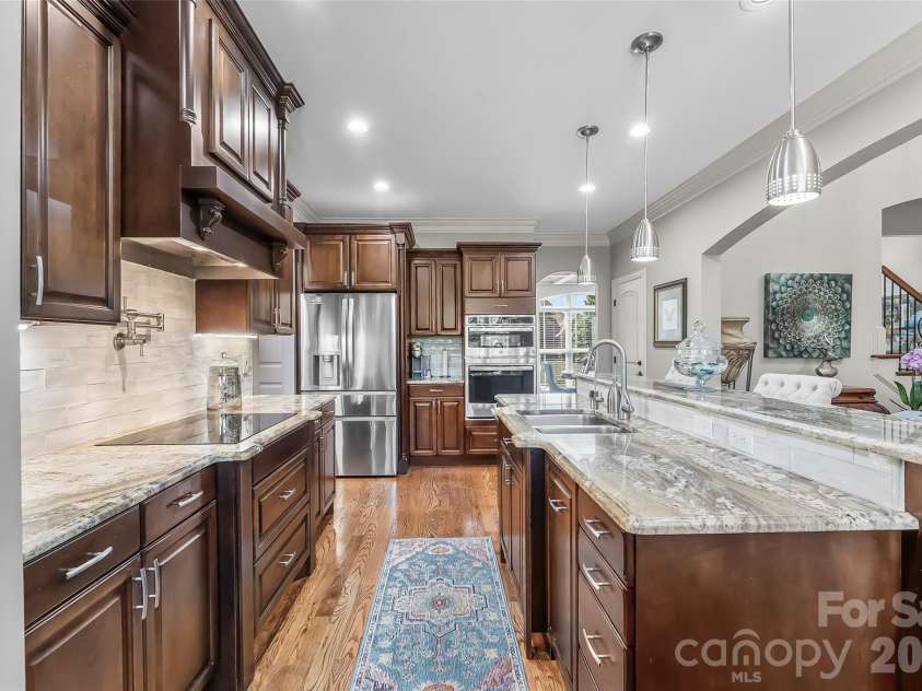 5895 Bakers Point, Hickory, NC 28602.  MLS# CAR4402163, YatesRealty ID 38339. 