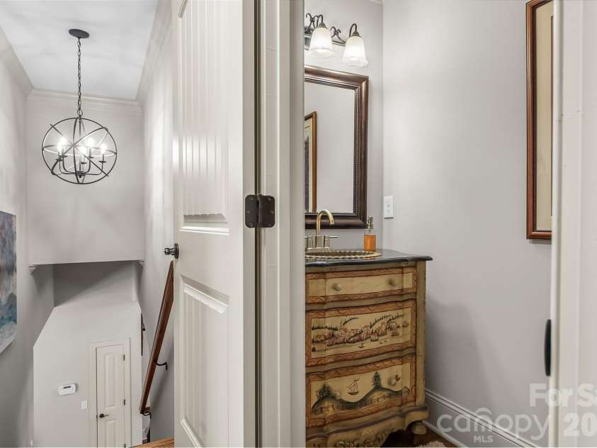 5895 Bakers Point, Hickory, NC 28602.  MLS# CAR4402163, YatesRealty ID 38339. 
