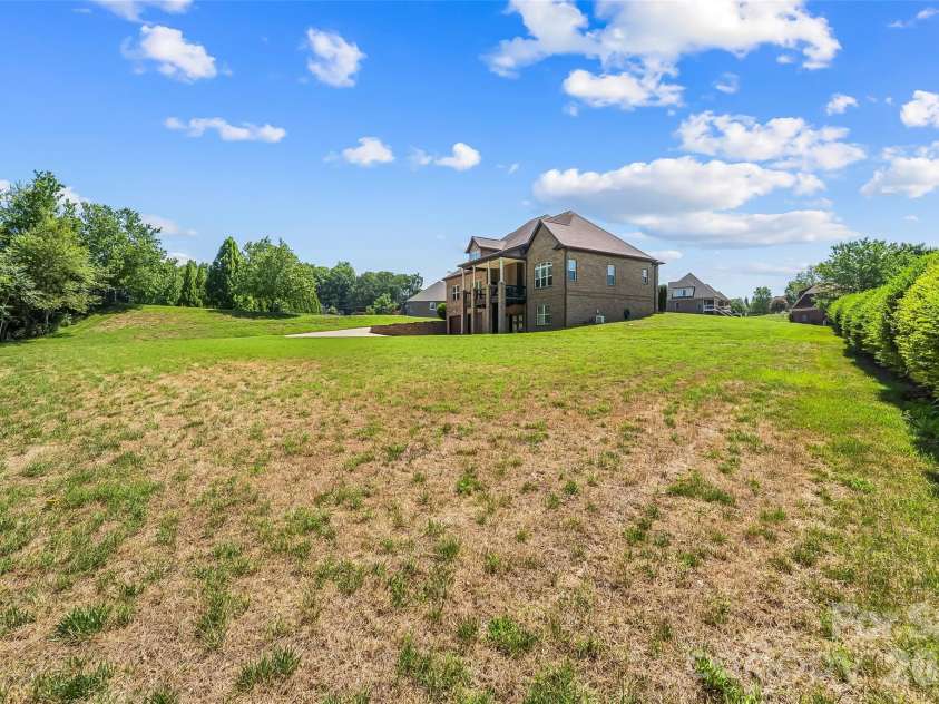 5895 Bakers Point, Hickory, NC 28602.  MLS# CAR4402163, YatesRealty ID 38339. 