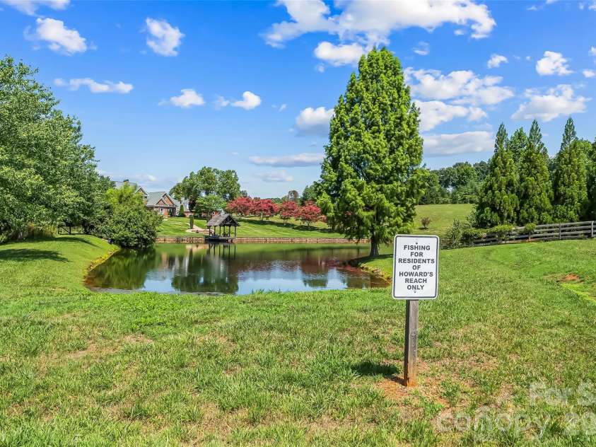 5895 Bakers Point, Hickory, NC 28602.  MLS# CAR4402163, YatesRealty ID 38339. 