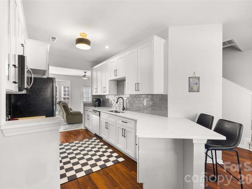 17624 Delmas Drive, Cornelius, NC 28031.  MLS# CAR4356604, YatesRealty ID 3834. 