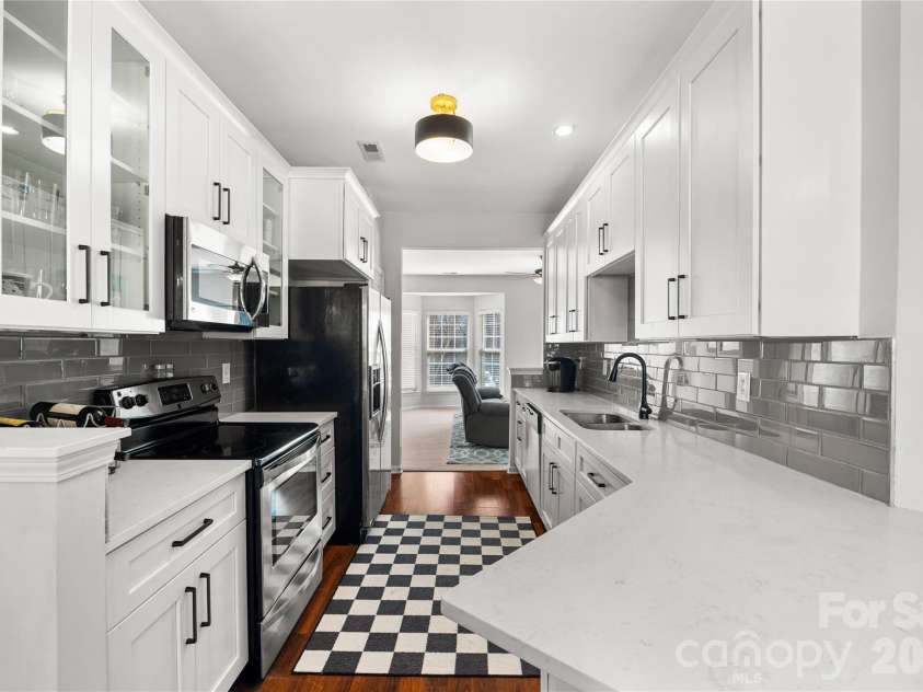 17624 Delmas Drive, Cornelius, NC 28031.  MLS# CAR4356604, YatesRealty ID 3834. 