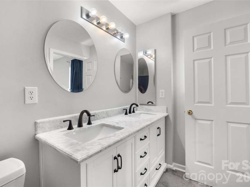 17624 Delmas Drive, Cornelius, NC 28031.  MLS# CAR4356604, YatesRealty ID 3834. 