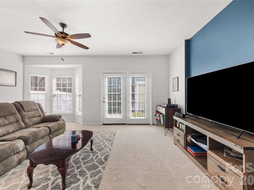 17624 Delmas Drive, Cornelius, NC 28031.  MLS# CAR4356604, YatesRealty ID 3834. 