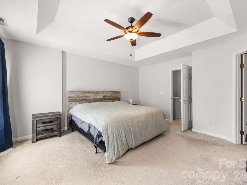 17624 Delmas Drive, Cornelius, NC 28031.  MLS# CAR4356604, YatesRealty ID 3834. 