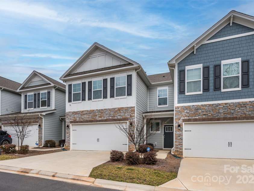 4242 Plumeria Way, Fort Mill, SC 29707.  MLS# CAR4222197, YatesRealty ID 3834. 