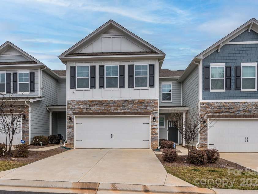 4242 Plumeria Way, Fort Mill, SC 29707.  MLS# CAR4222197, YatesRealty ID 3834. 