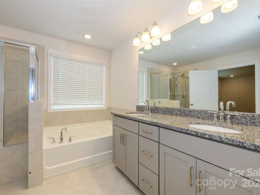 4242 Plumeria Way, Fort Mill, SC 29707.  MLS# CAR4222197, YatesRealty ID 3834. 