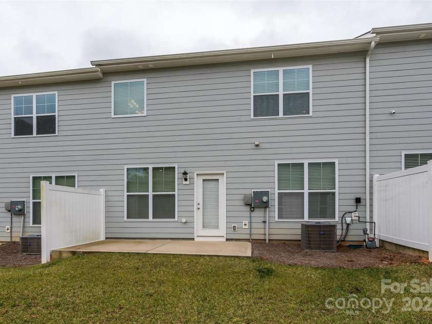 4242 Plumeria Way, Fort Mill, SC 29707.  MLS# CAR4222197, YatesRealty ID 3834. 