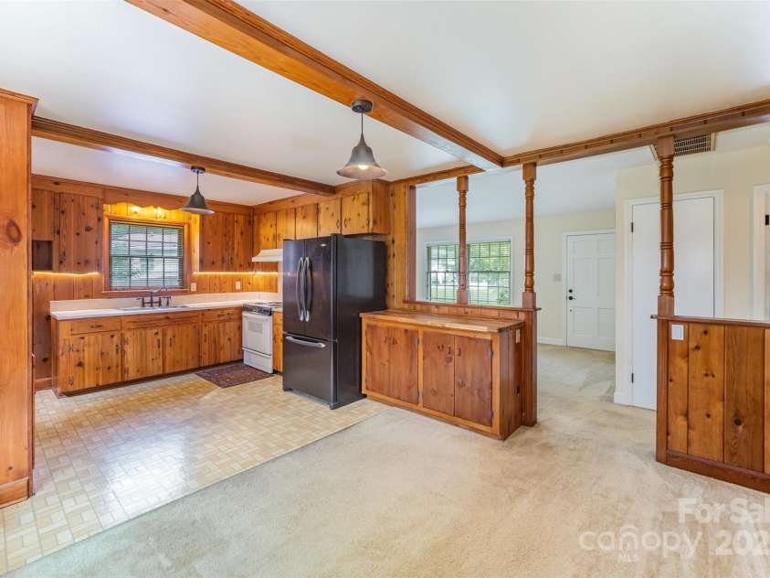 7113 Rockcliff Court, Charlotte, NC 28210.  MLS# CAR4297719, YatesRealty ID 3834. 