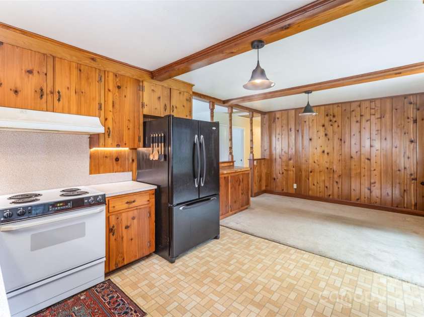 7113 Rockcliff Court, Charlotte, NC 28210.  MLS# CAR4297719, YatesRealty ID 3834. 