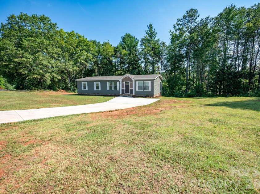 164 Basin Trail, Rutherfordton, NC 28139.  MLS# CAR4399486, YatesRealty ID 38340. 