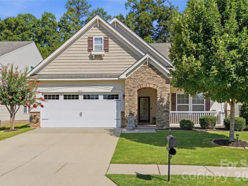 1874 Larkspur Way, Tega Cay, SC 29708.  MLS# CAR4396891, YatesRealty ID 38341. 