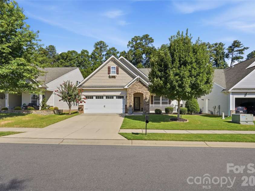 1874 Larkspur Way, Tega Cay, SC 29708.  MLS# CAR4396891, YatesRealty ID 38341. 