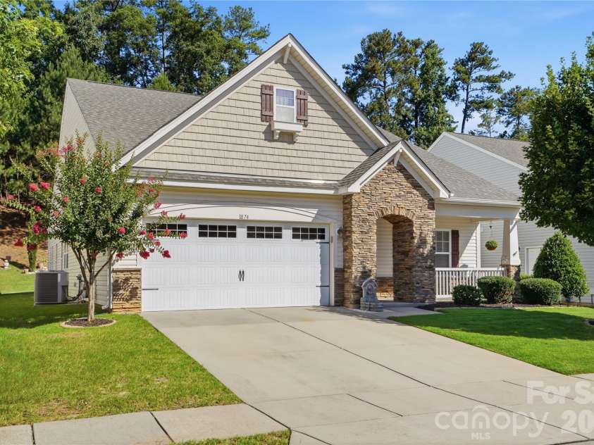 1874 Larkspur Way, Tega Cay, SC 29708.  MLS# CAR4396891, YatesRealty ID 38341. 