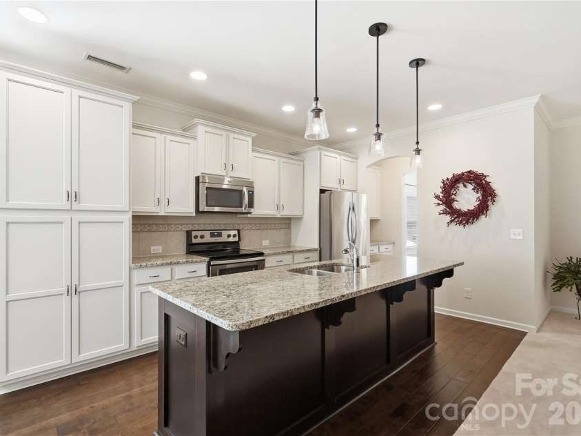 1874 Larkspur Way, Tega Cay, SC 29708.  MLS# CAR4396891, YatesRealty ID 38341. 