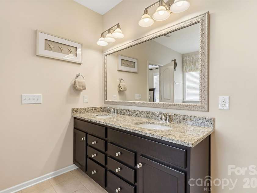 1874 Larkspur Way, Tega Cay, SC 29708.  MLS# CAR4396891, YatesRealty ID 38341. 