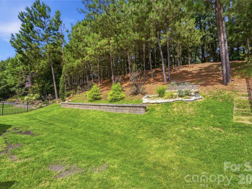 1874 Larkspur Way, Tega Cay, SC 29708.  MLS# CAR4396891, YatesRealty ID 38341. 