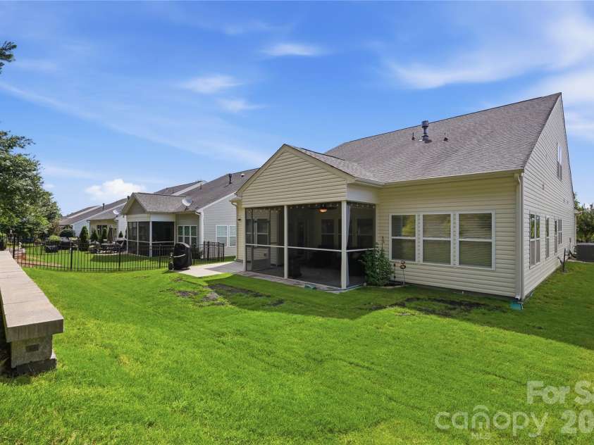 1874 Larkspur Way, Tega Cay, SC 29708.  MLS# CAR4396891, YatesRealty ID 38341. 