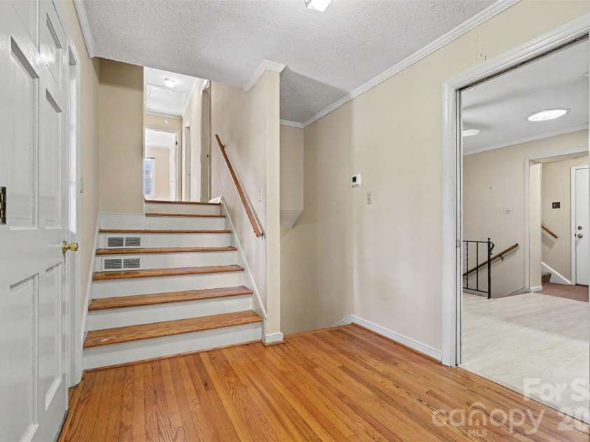 512 Guilford Road, Rock Hill, SC 29732.  MLS# CAR4402888, YatesRealty ID 38342. 